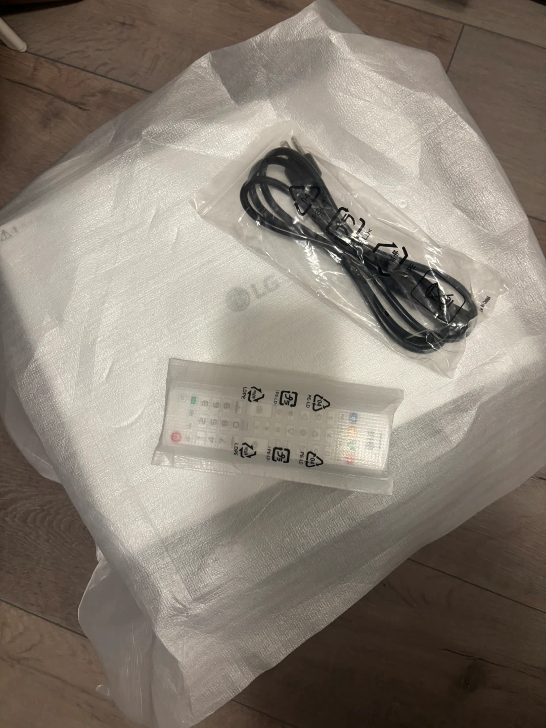 LG ProBeam Laser WUXGA with 6,000 ANSI Lumens Brightness