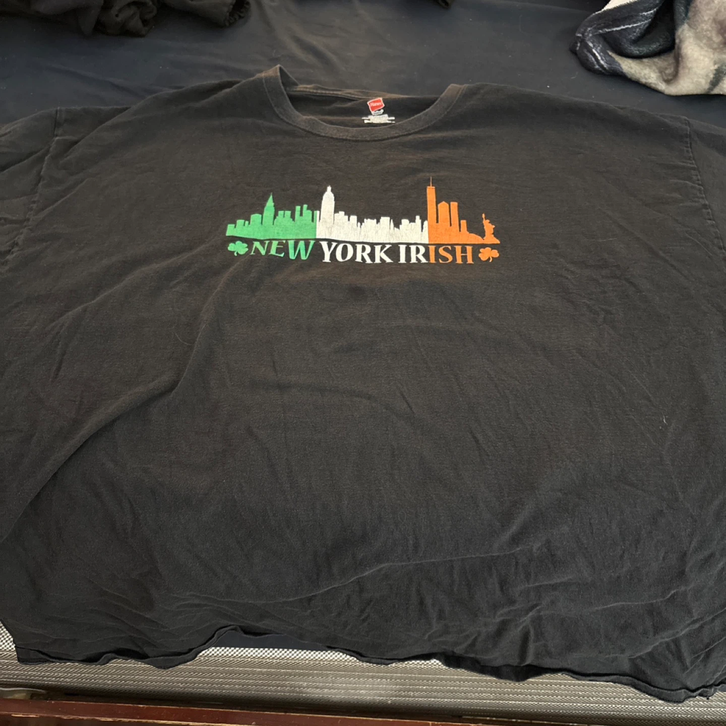 Hanes "New York Irish" Skyline T-Shirt - photo 2