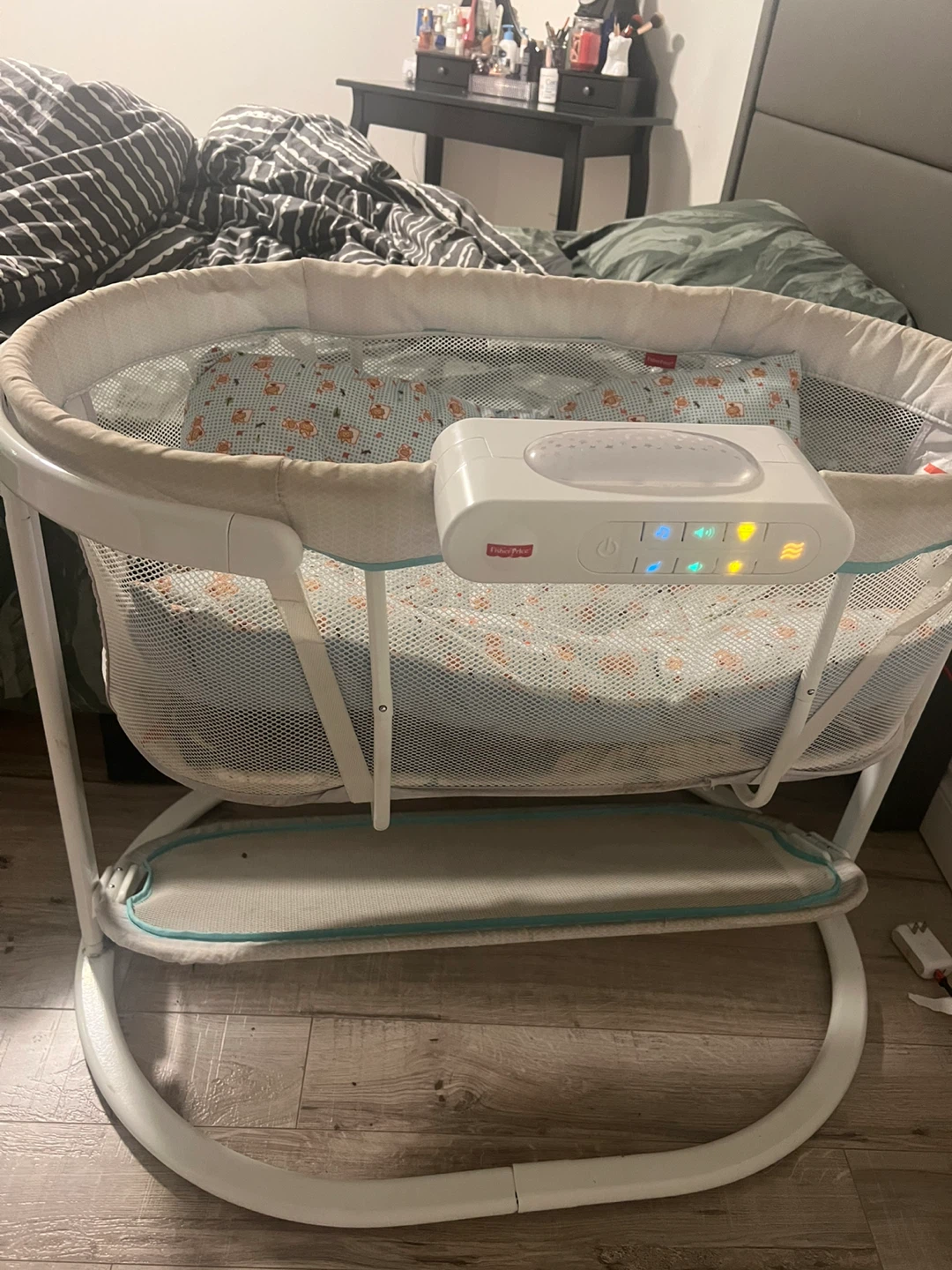 Fisher-Price Soothing Motions Bassinet