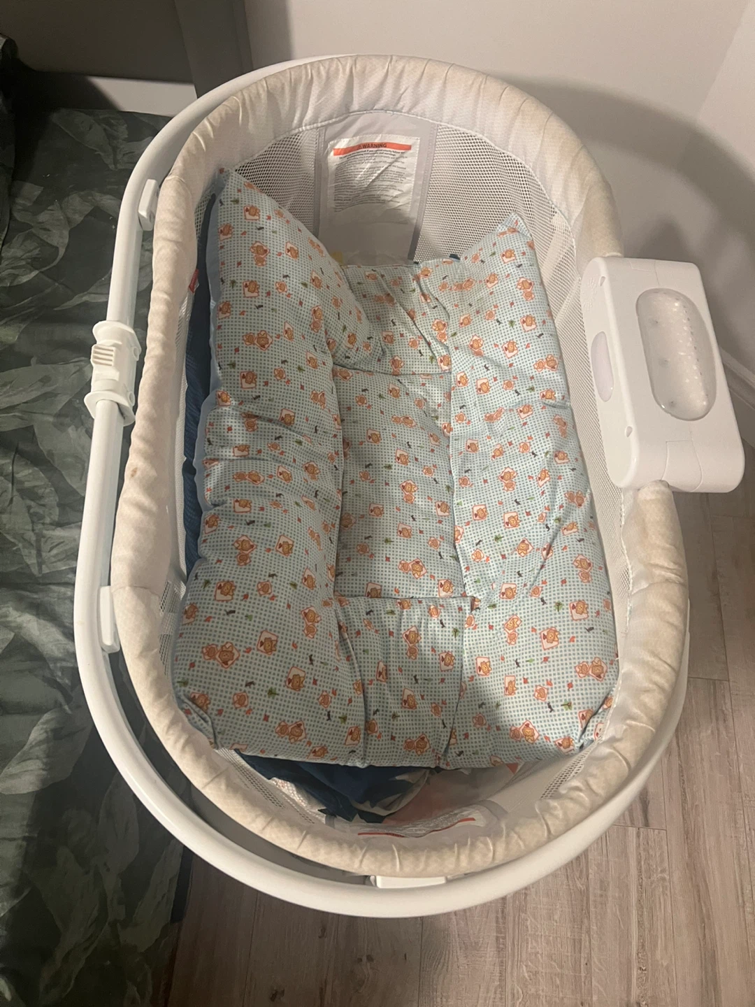 Fisher-Price Soothing Motions Bassinet - photo 3