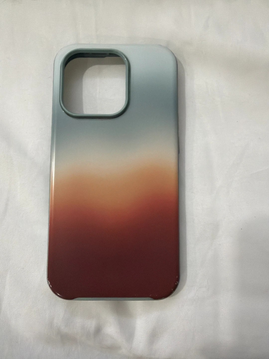 OtterBox iPhone 15 pro case - photo 2