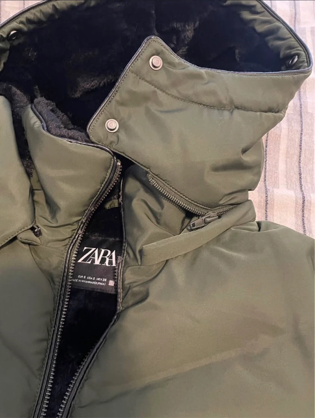 Zara Green Puffer Jacket with Faux Fur Lined Hood - photo 4