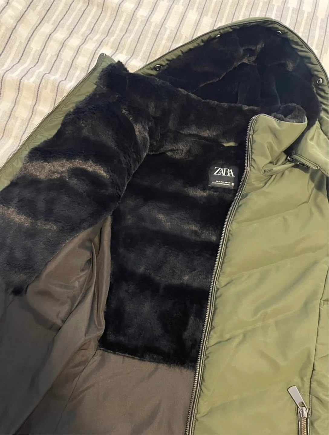 Zara Green Puffer Jacket with Faux Fur Lined Hood - photo 5