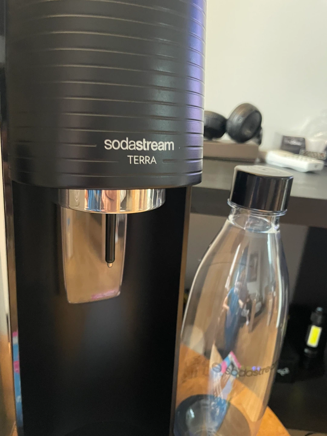 SodaStream Terra Sparkling Water Maker - photo 4