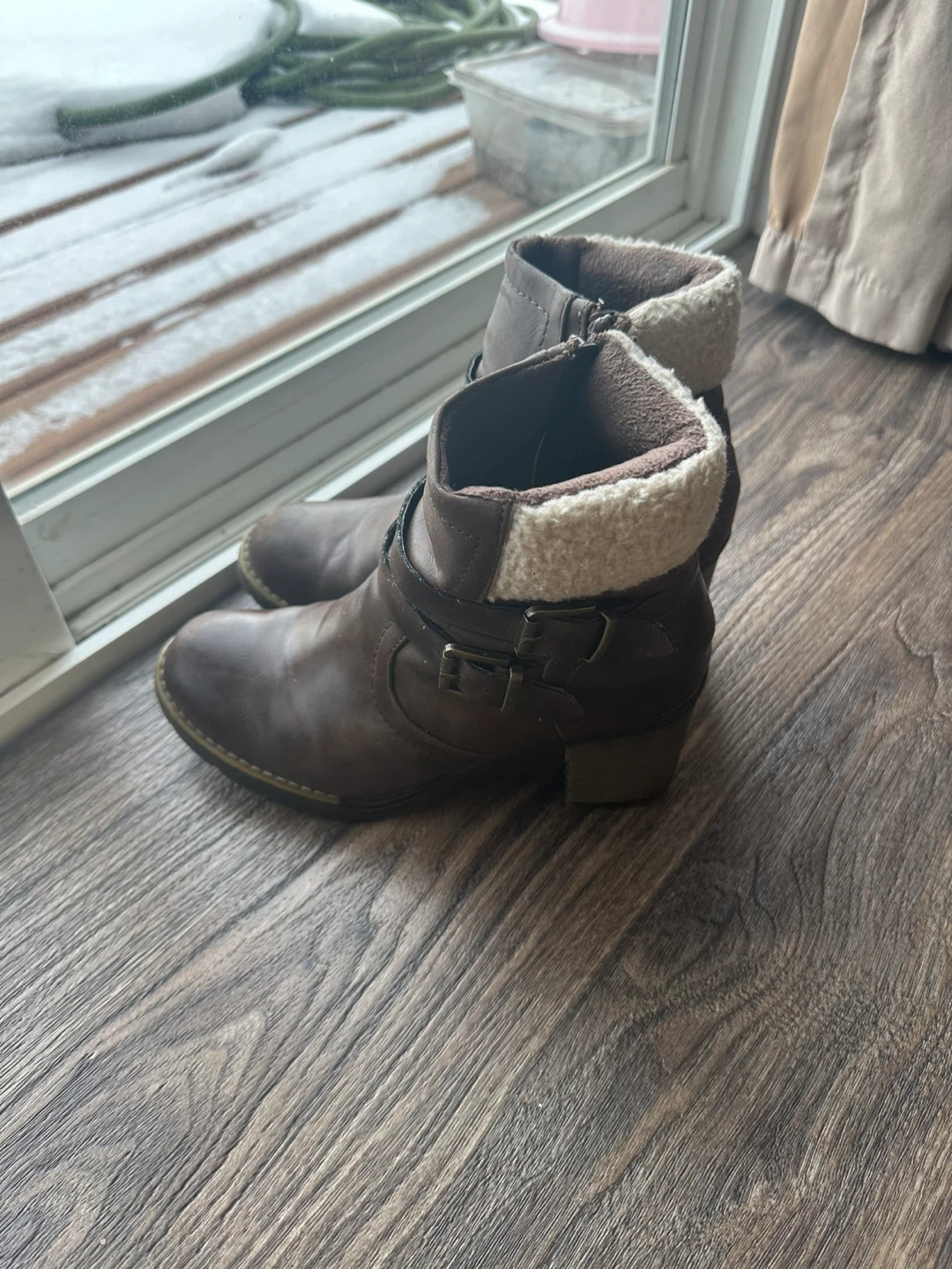 Women Winter’s Boots - photo 3