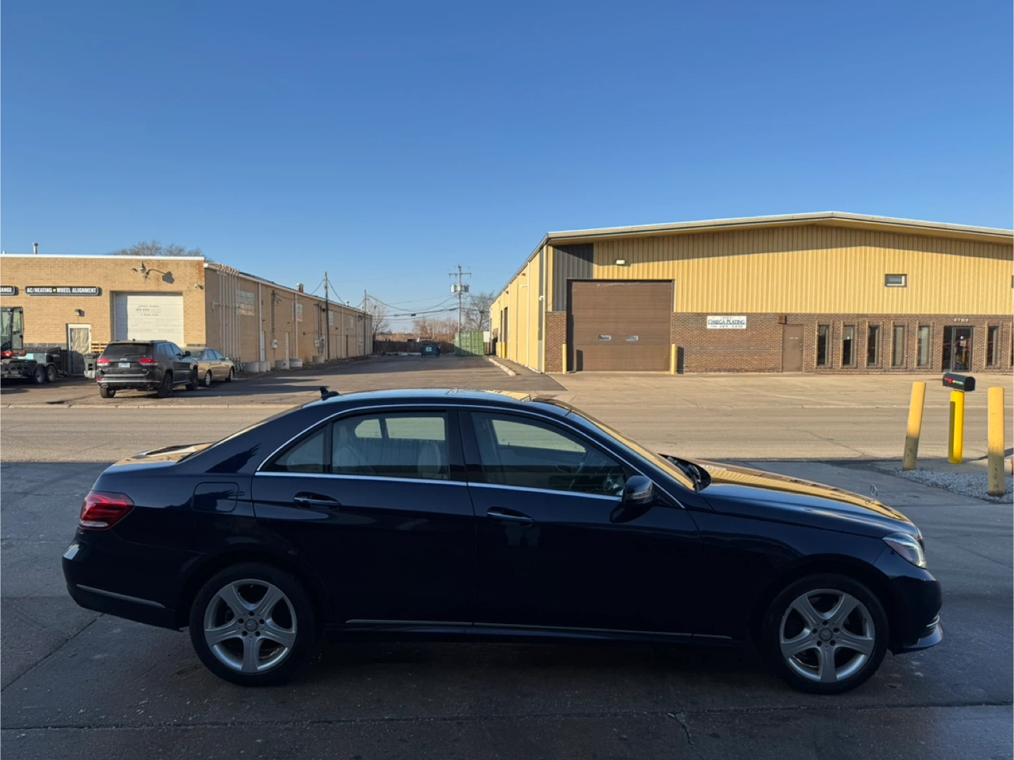 2016 Mercedes-Benz E-Class · E 250 BlueTEC 4MATIC Sedan 4D - photo 2