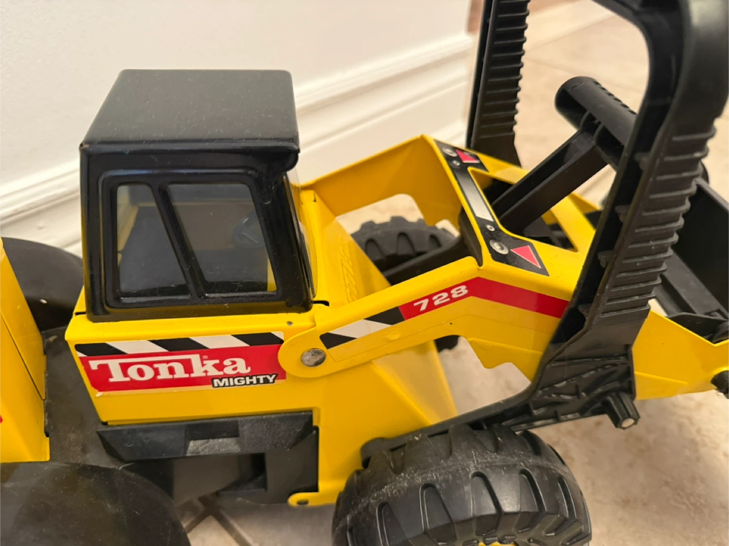 Tonka Mighty Front Loader Toy Truck metal frame - photo 3