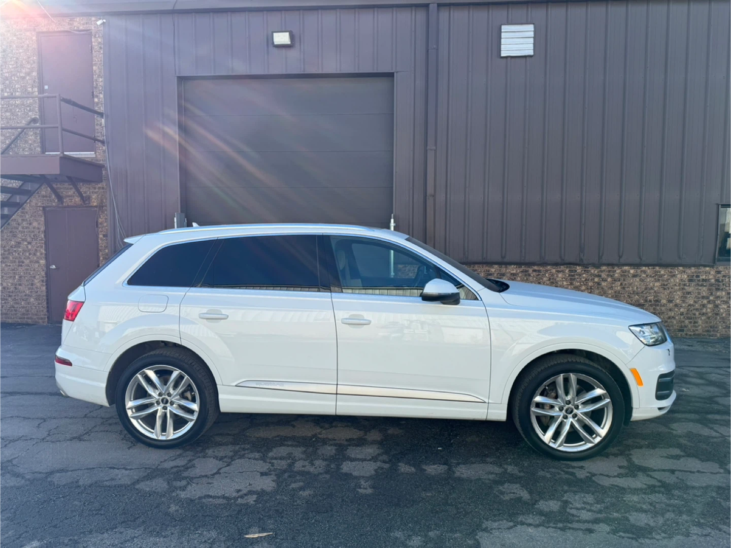 2017 Audi Q7 · 3.0T Quattro Premium Sport Utility 4D - photo 2