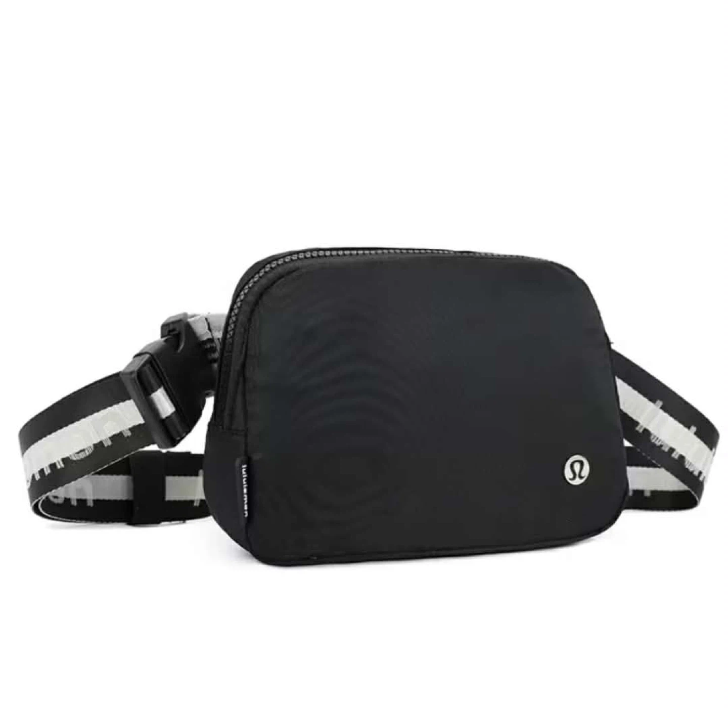 Lululemon Everywhere Belt Bag Black