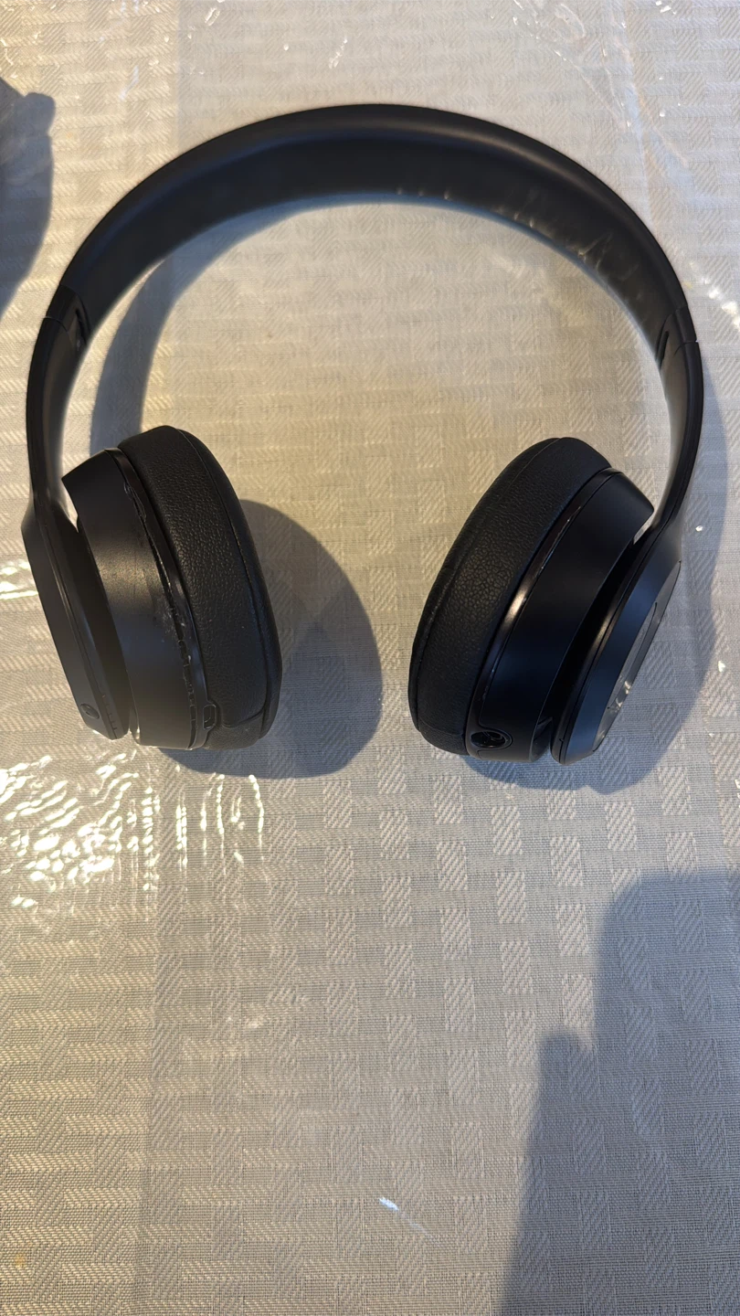 Beats solo 3 headphones