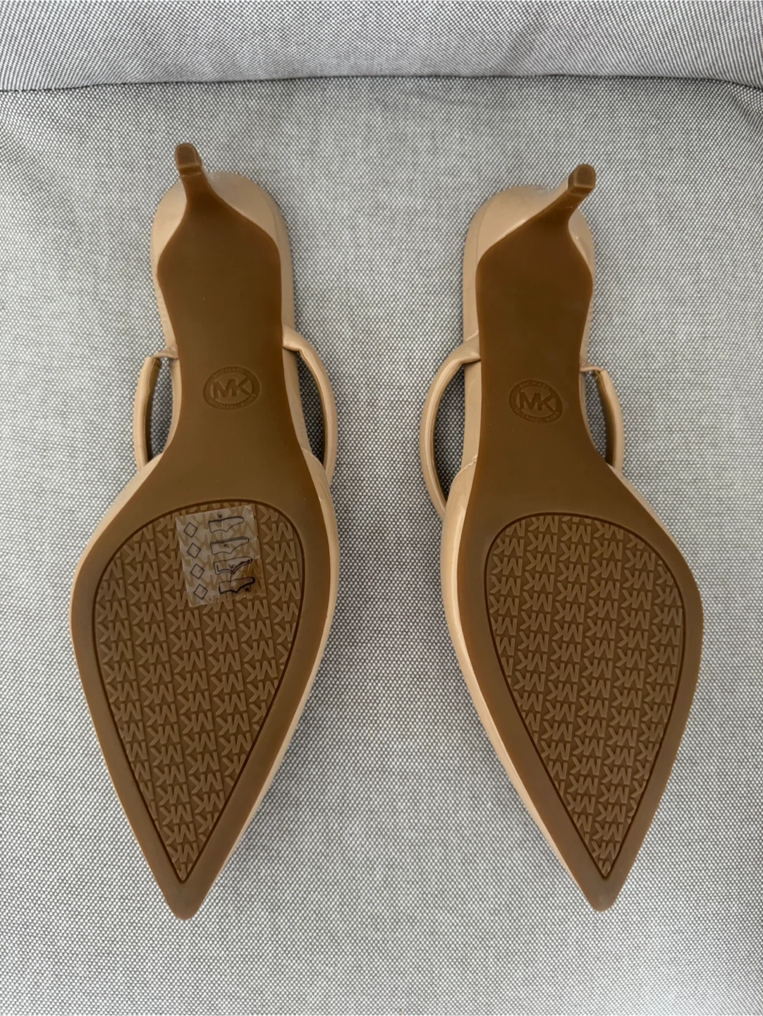 Brand New Michael Kors Beige Leather Pointed Toe Shoes - photo 2