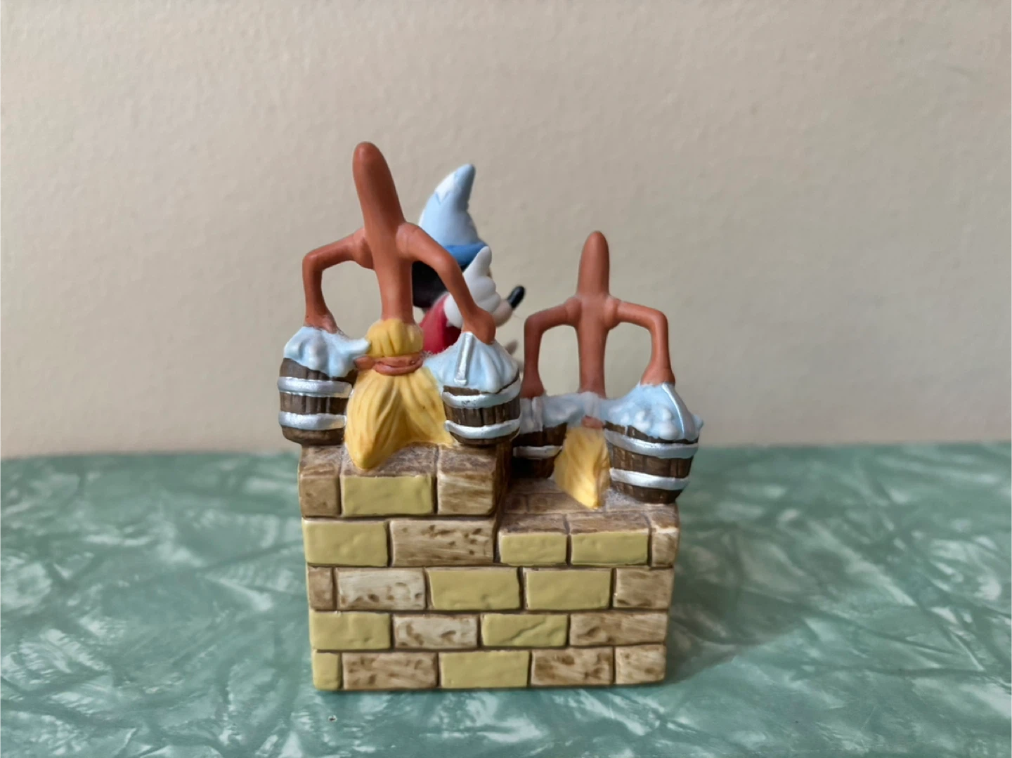 🥕Disney Sorcerer Apprentice Mickey Mouse Music Box Figurine - photo 2