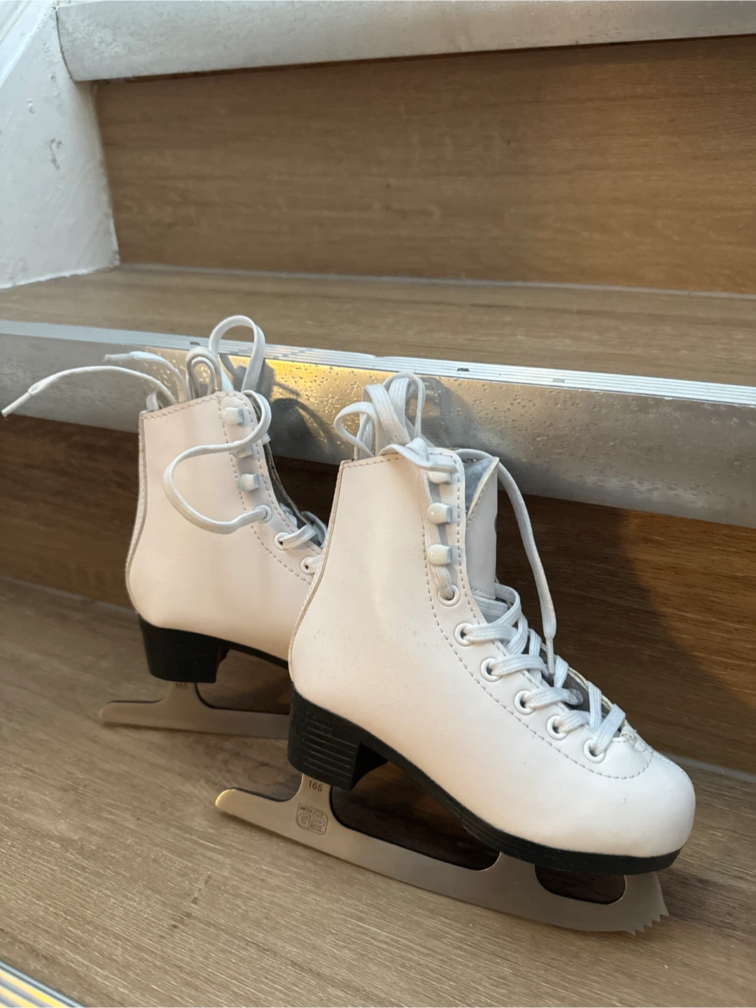 White Figure Skates. Good as new.