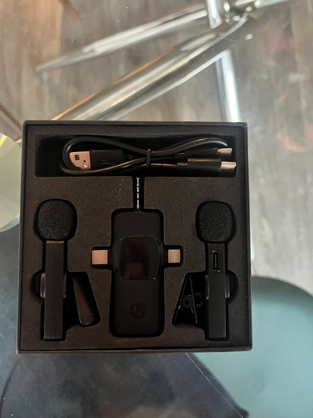 Wireless Microphone System with 2 Mics - photo 3