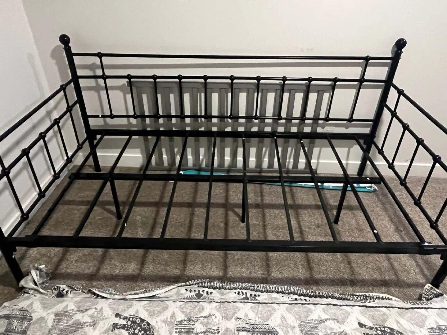 Daybed Frame & mattress for SALE - photo 2