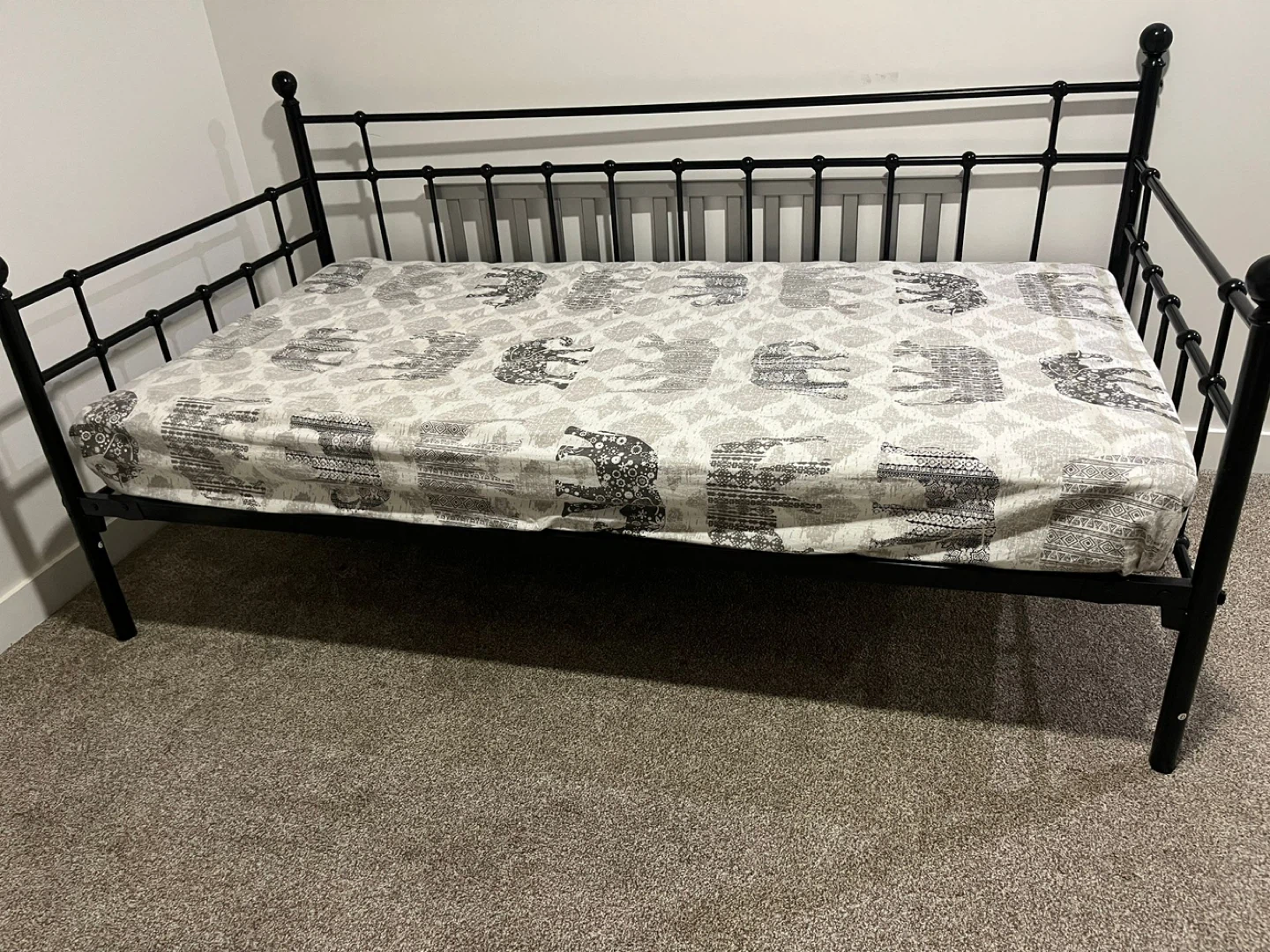Daybed Frame & mattress for SALE - photo 3