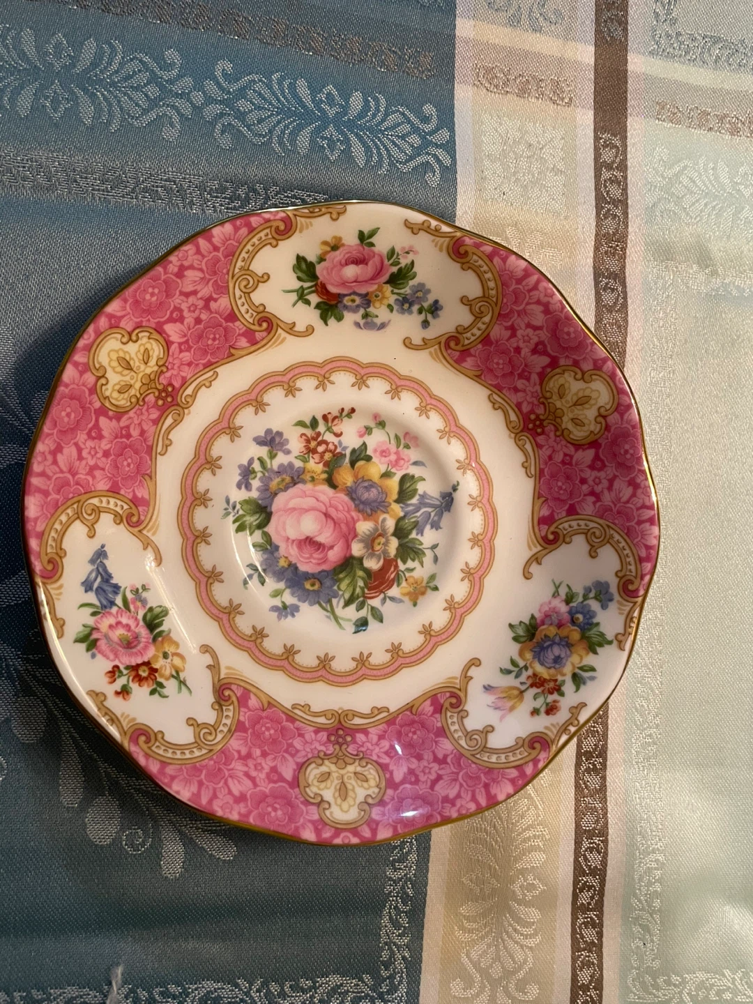Royal Albert Lady Hamilton Teacup and Saucer - photo 4