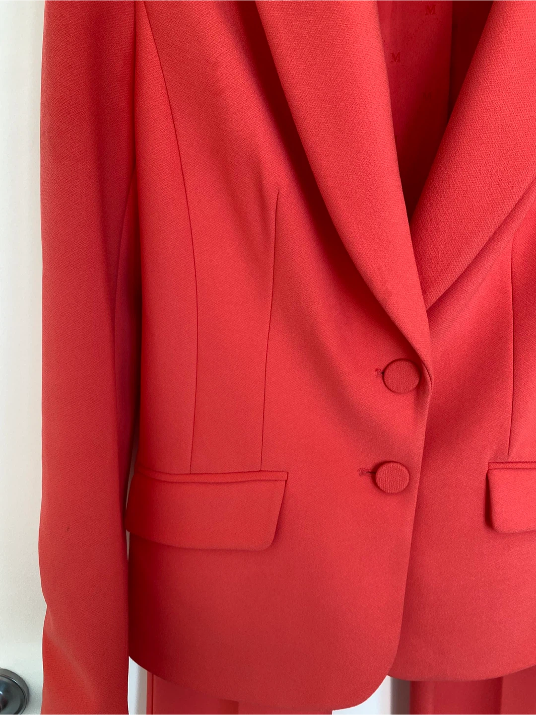 Rinascimento Coral Blazer and Pants Suit Set - photo 2