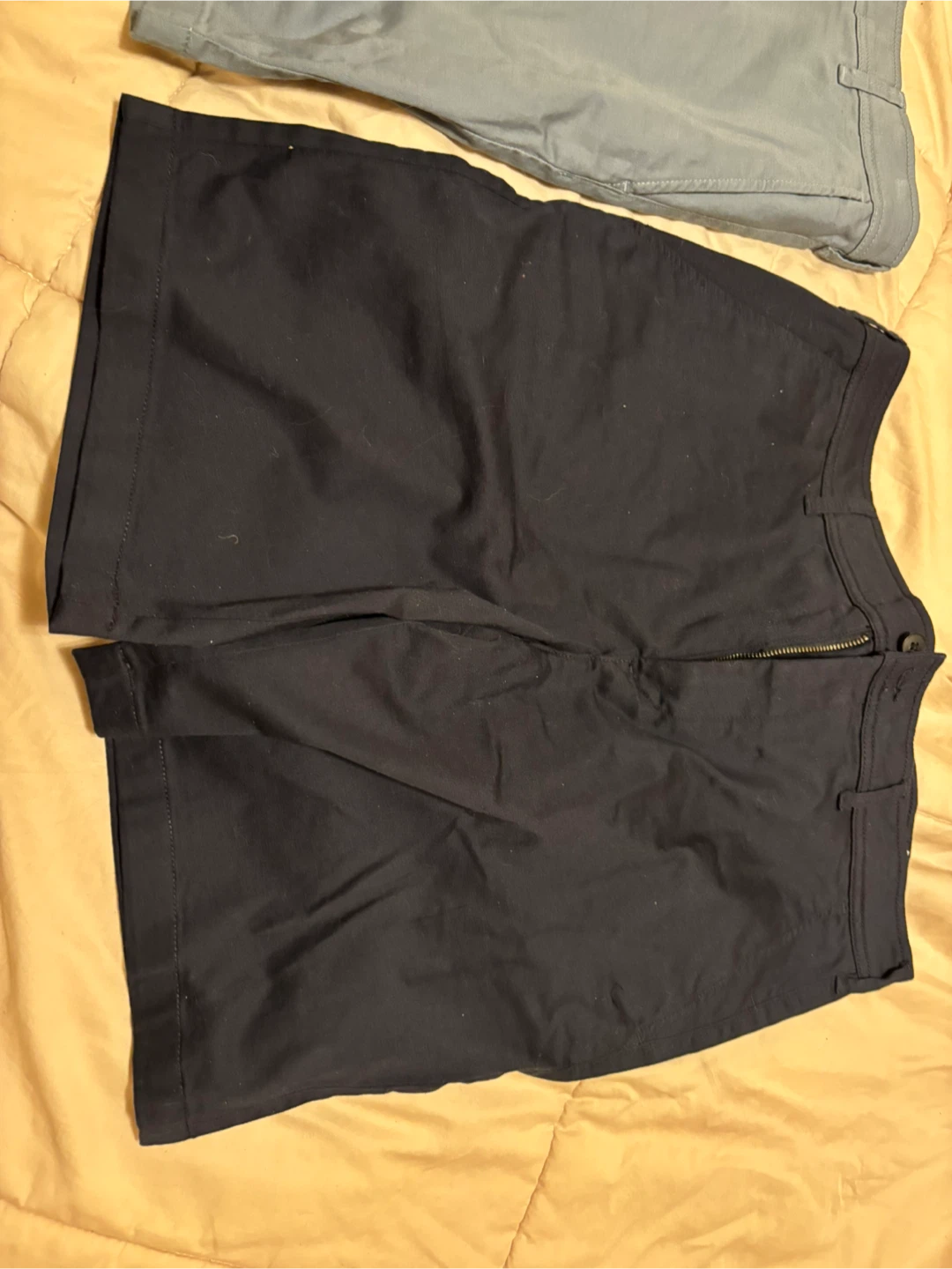 New with tag RW&Co Men's Chino Shorts (2 Pairs) in size 33 - photo 2