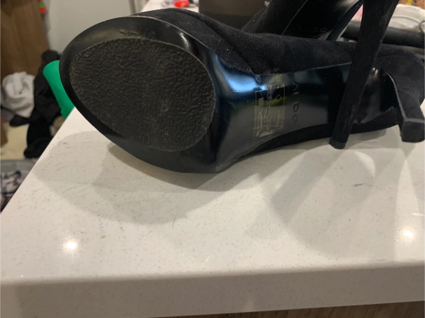 MORE SHOES - photo 2