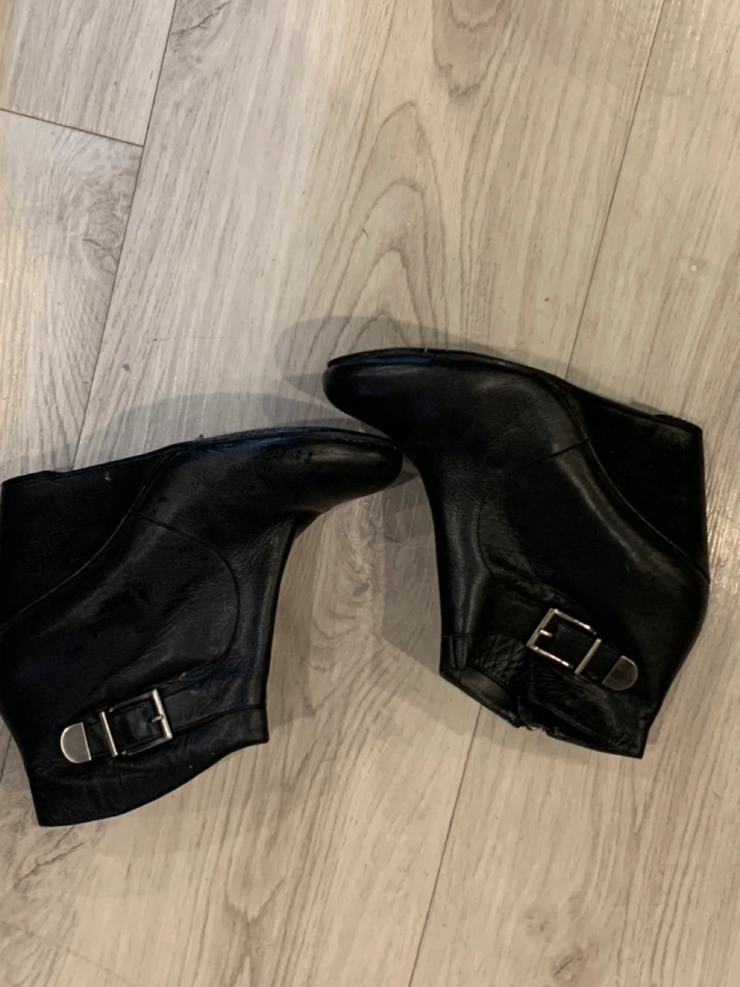 MORE SHOES - photo 5