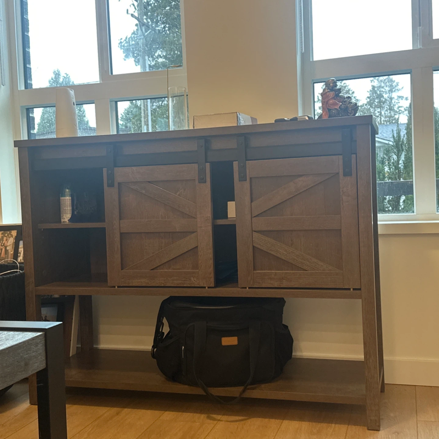 Farmhouse Sliding Barn Door TV Stand / Console Table - photo 3