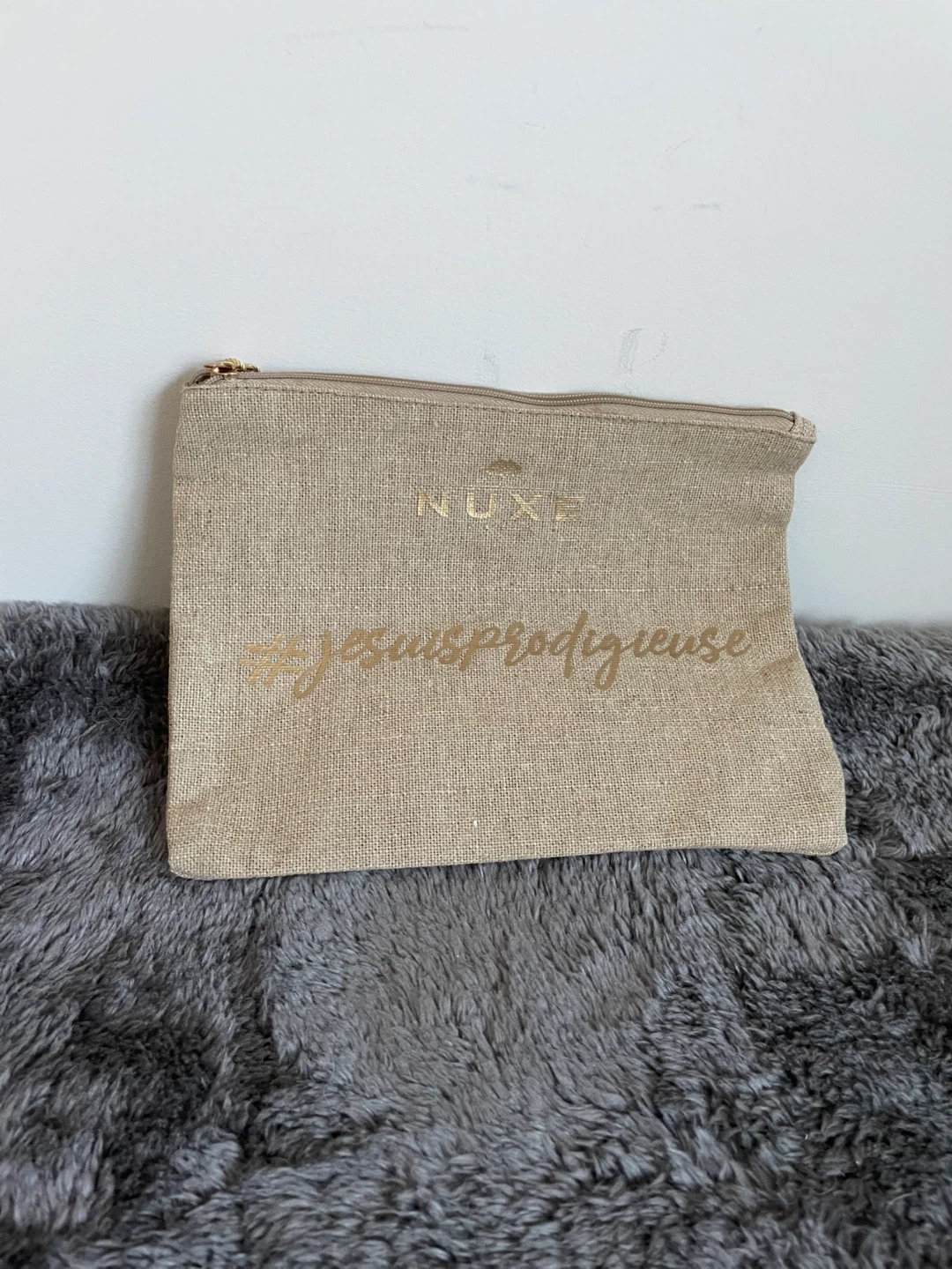 NUXE #jesuisprodigieuse cosmetic bag