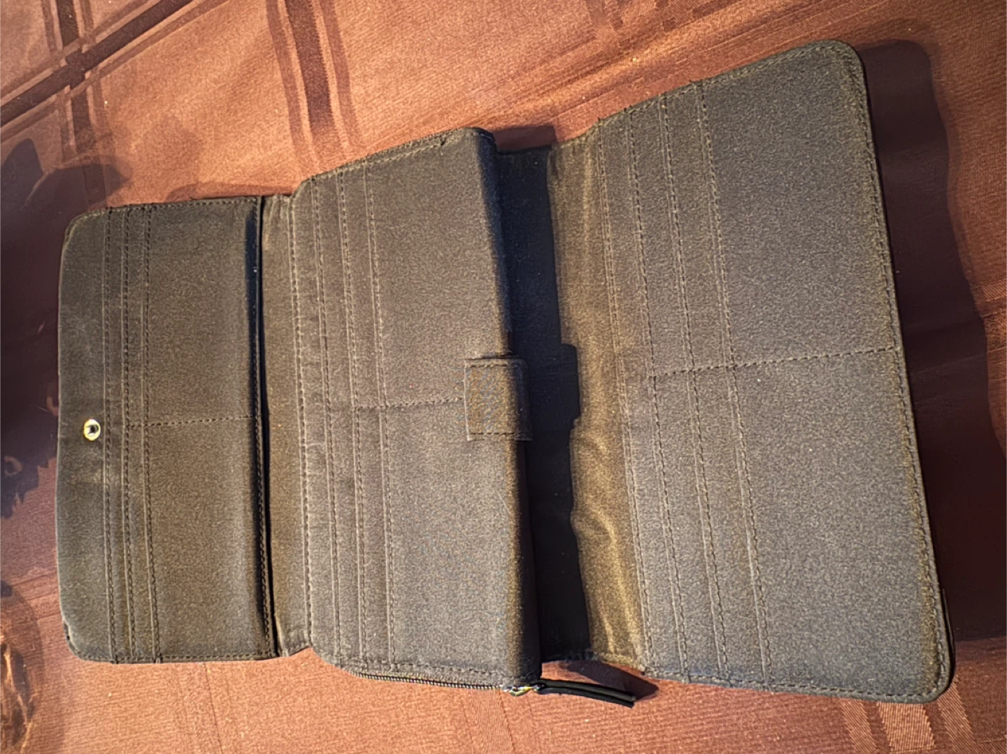 Woman’s Black Bifold Wallet - photo 3