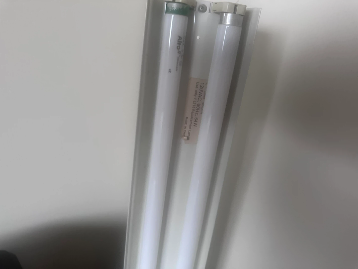 Alfo Fluorescent Light Fixture with Tubes