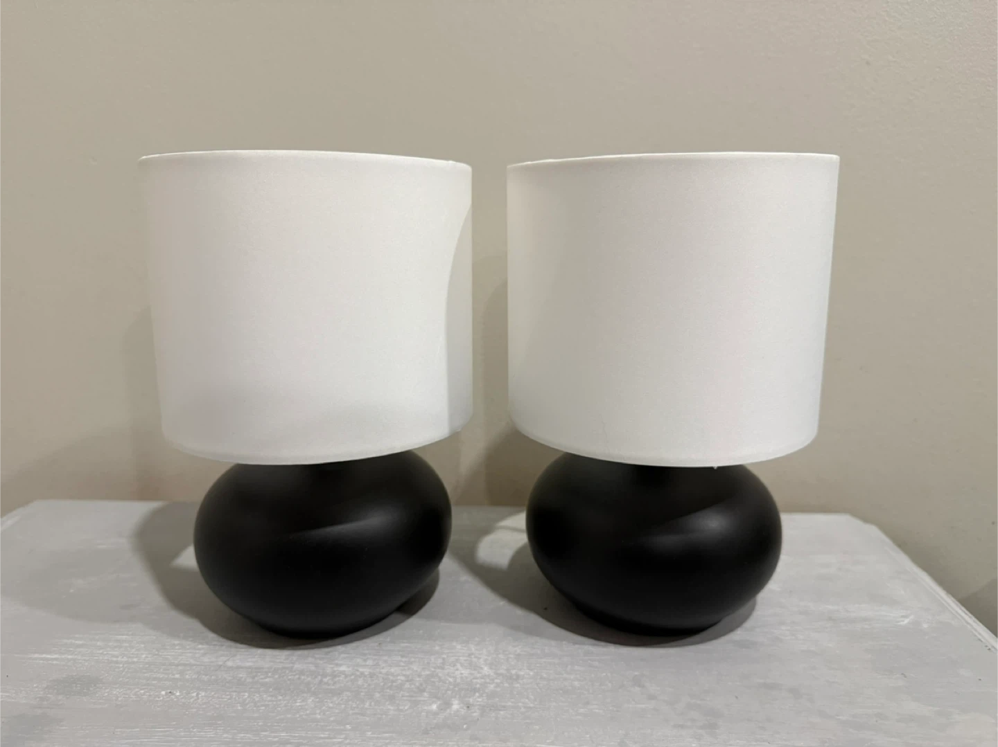 Set of 2 Small Black Table Lamps - Like New