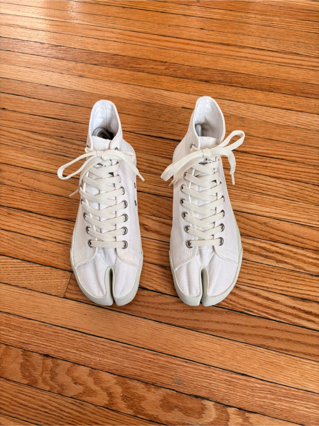 Maison Margiela White Canvas Tabi Sneakers - photo 4