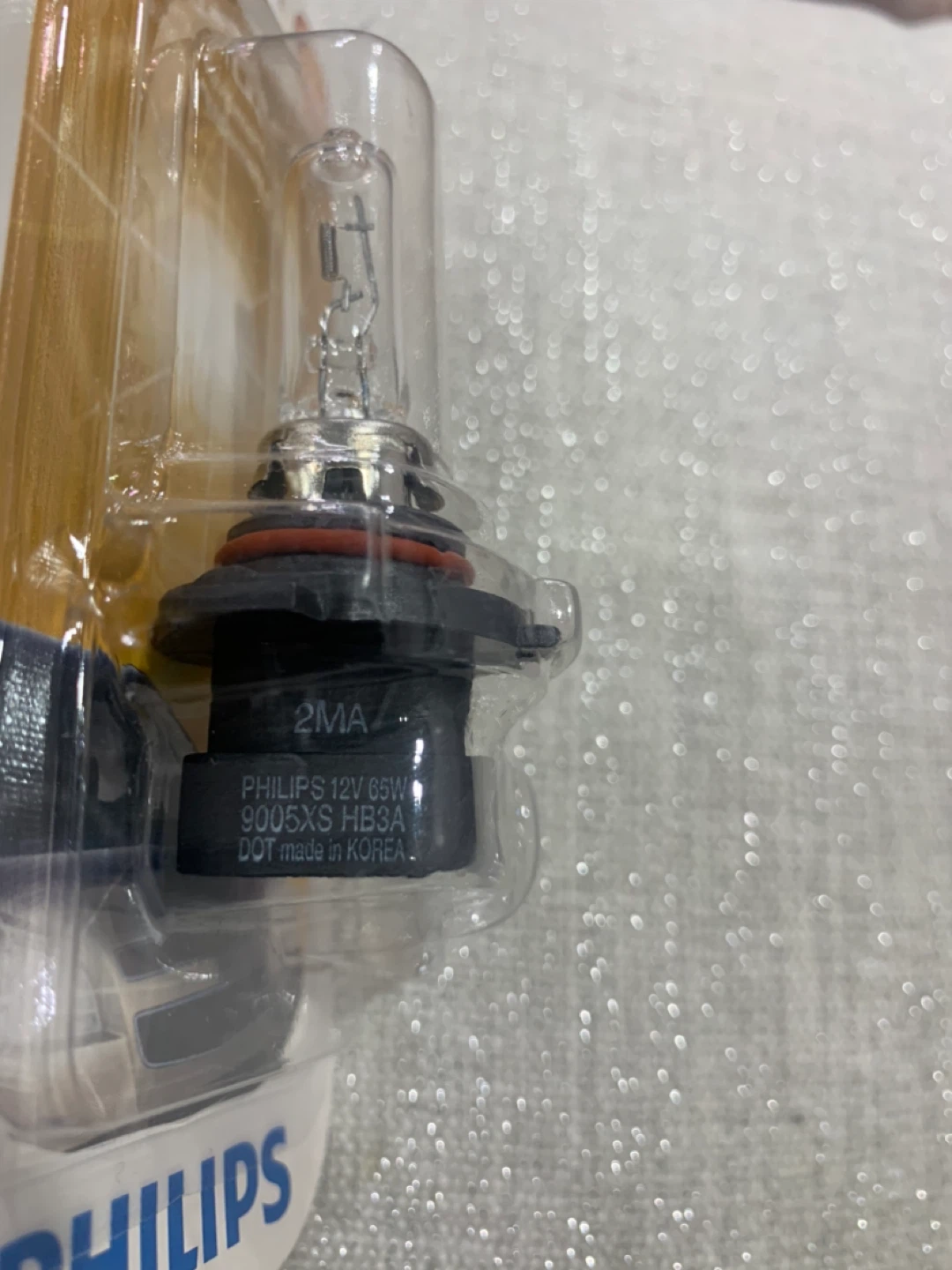 Philips 9005XS Standard Halogen Headlight Bulb - photo 3