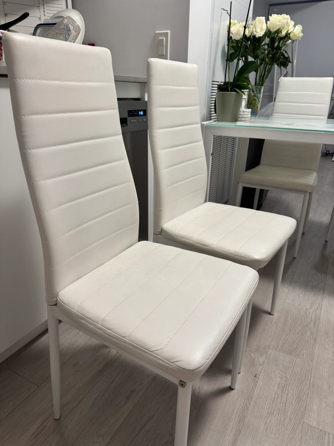 Set of 4 White Dining Chairs 🥕 - photo 2