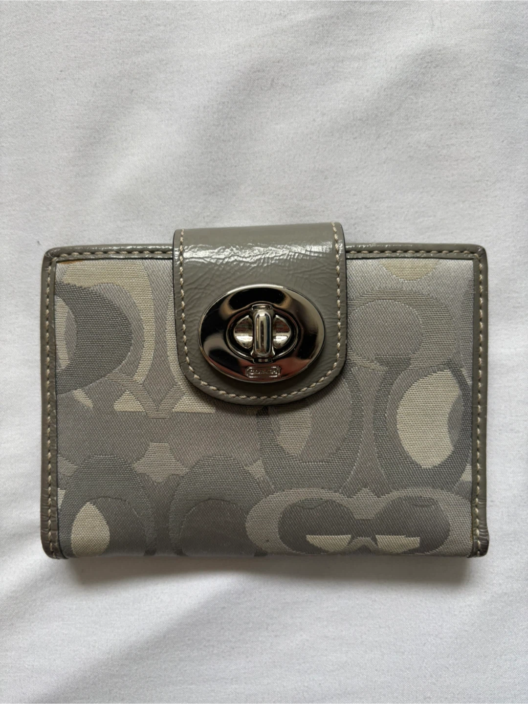 Coach Signature C Bifold Wallet