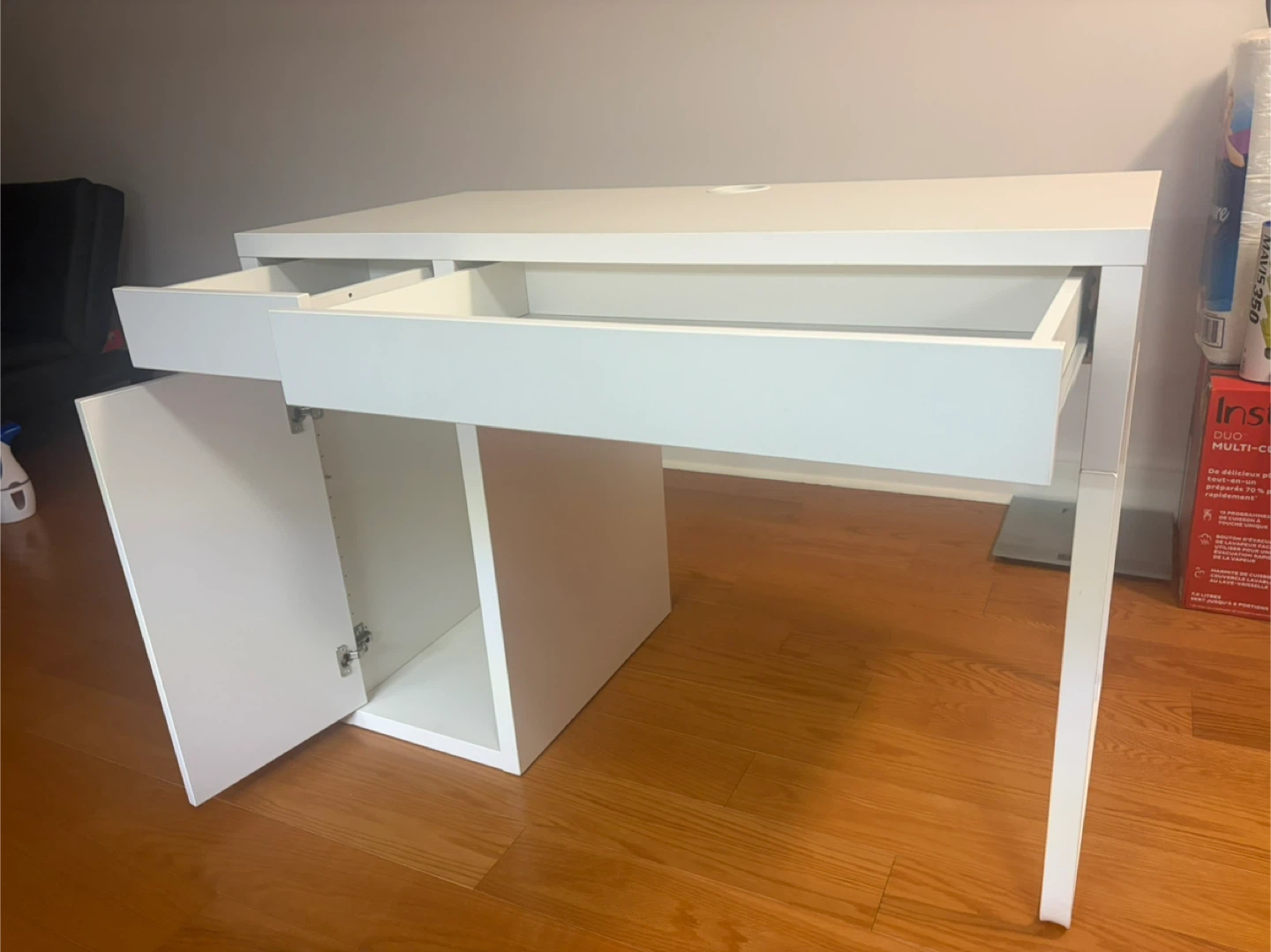 IKEA MICKE Desk - White - photo 3
