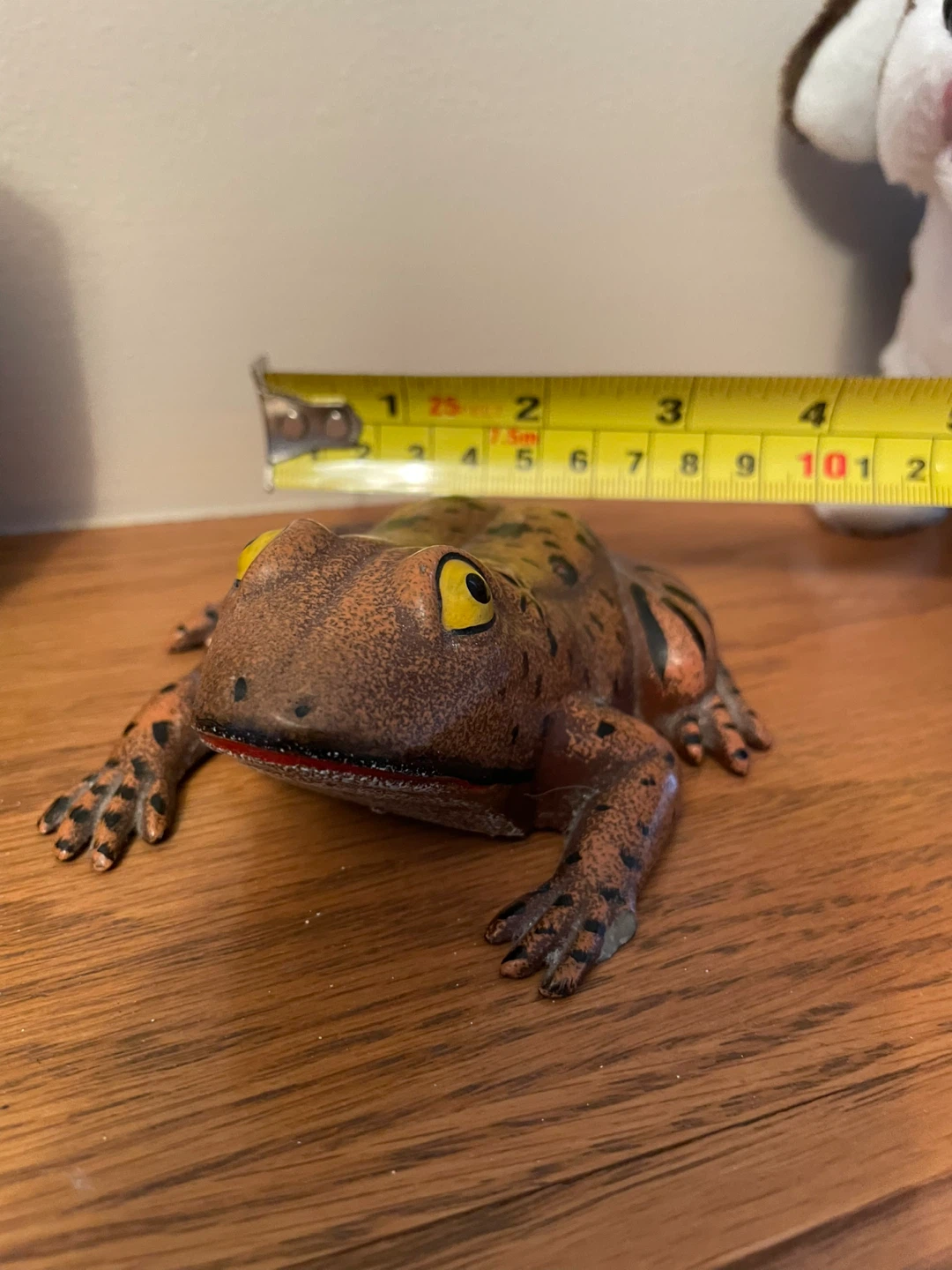Brown Frog Figurine - photo 3