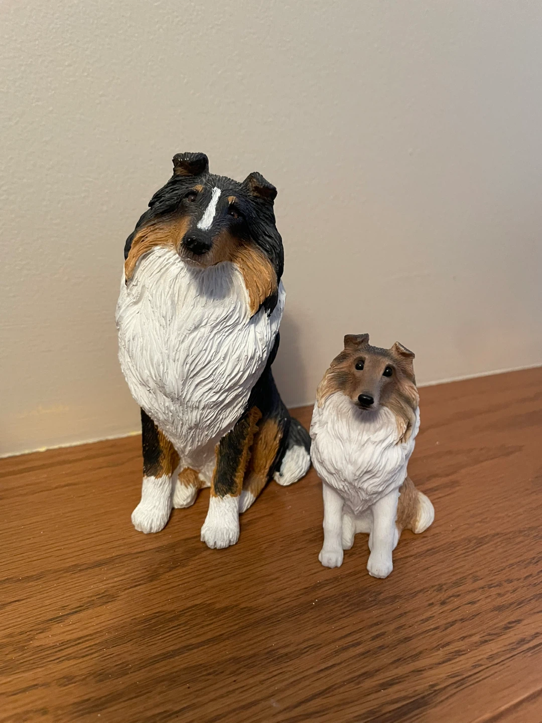 Set of 2 Collie Dog Figurines - photo 3