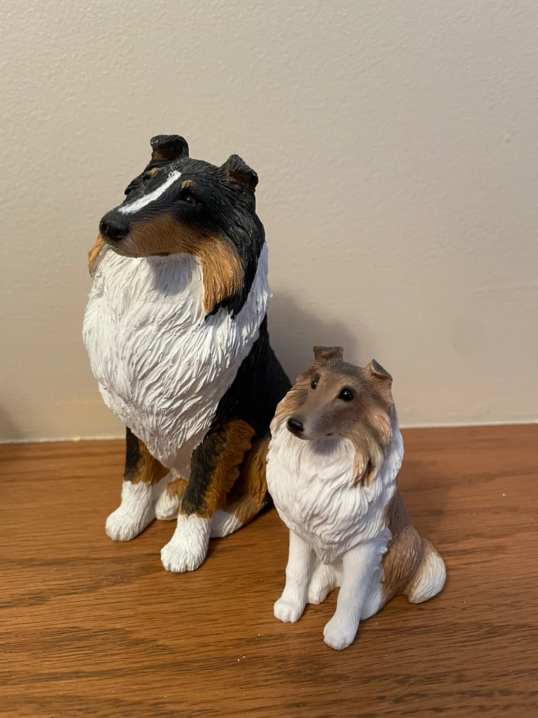 Set of 2 Collie Dog Figurines - photo 2