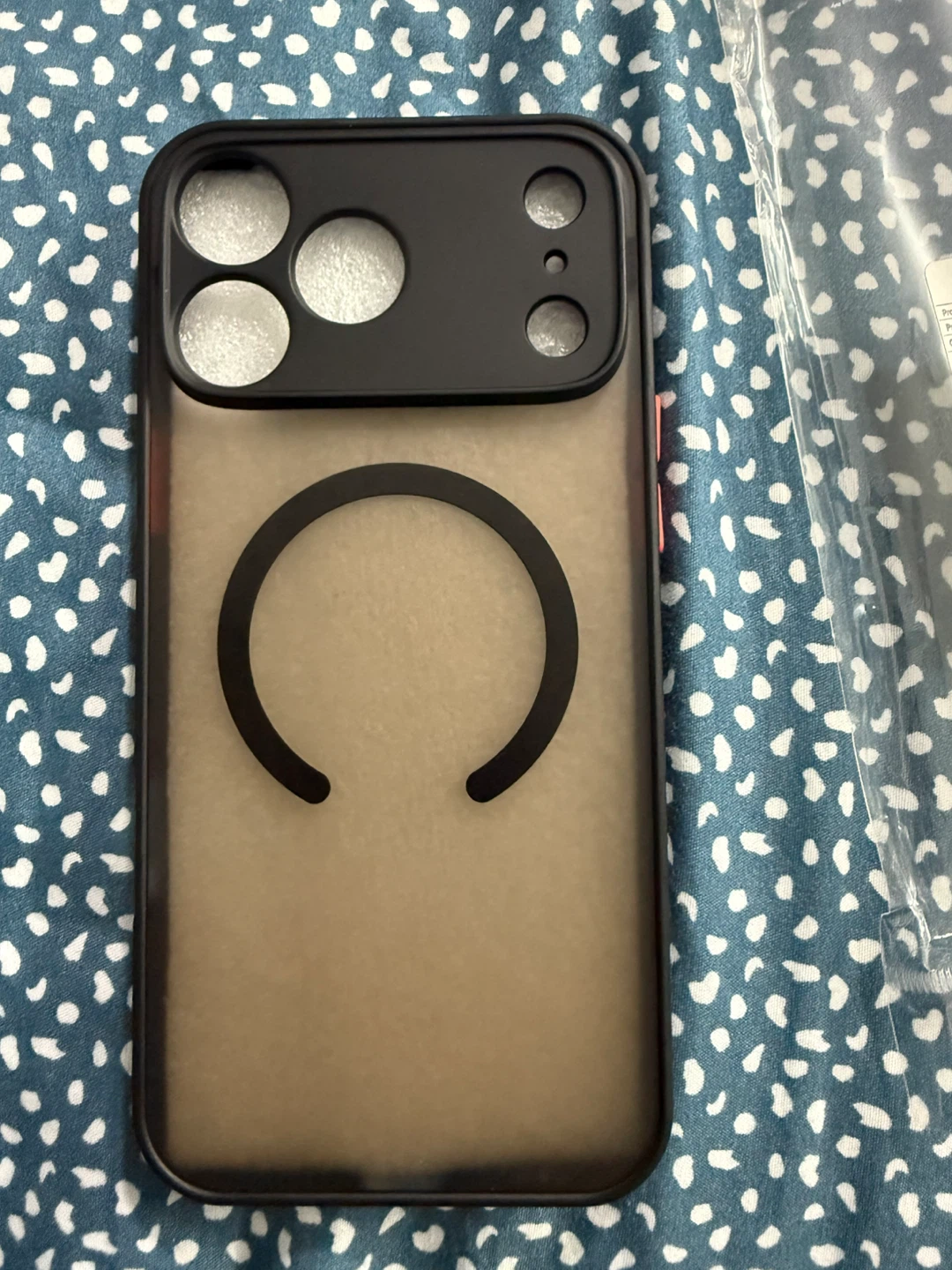 iPhone 14 Pro Max Case with Magnetic Ring.🥕