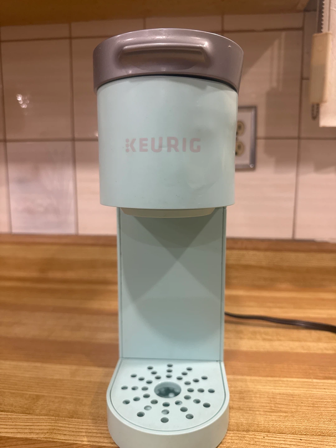 Keurig Single Serve Coffee Maker - photo 2