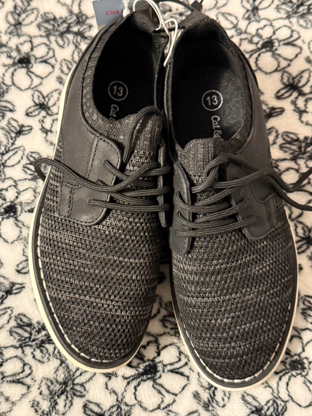 Cat & Jack Boys' Black Oxford Shoes Size 13