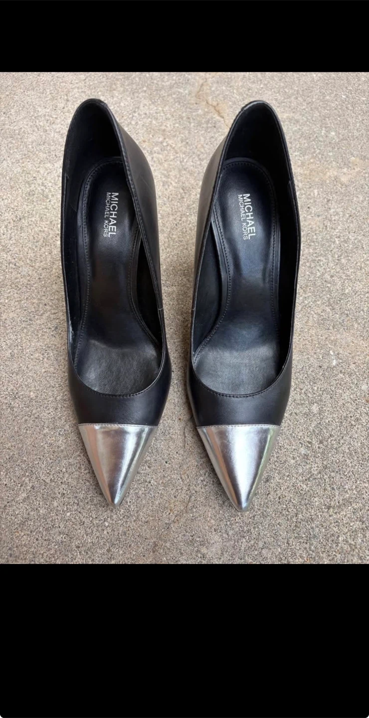 US 8.5 Michael Kors Black Leather Silver Cap Toe Pumps Heels - photo 2