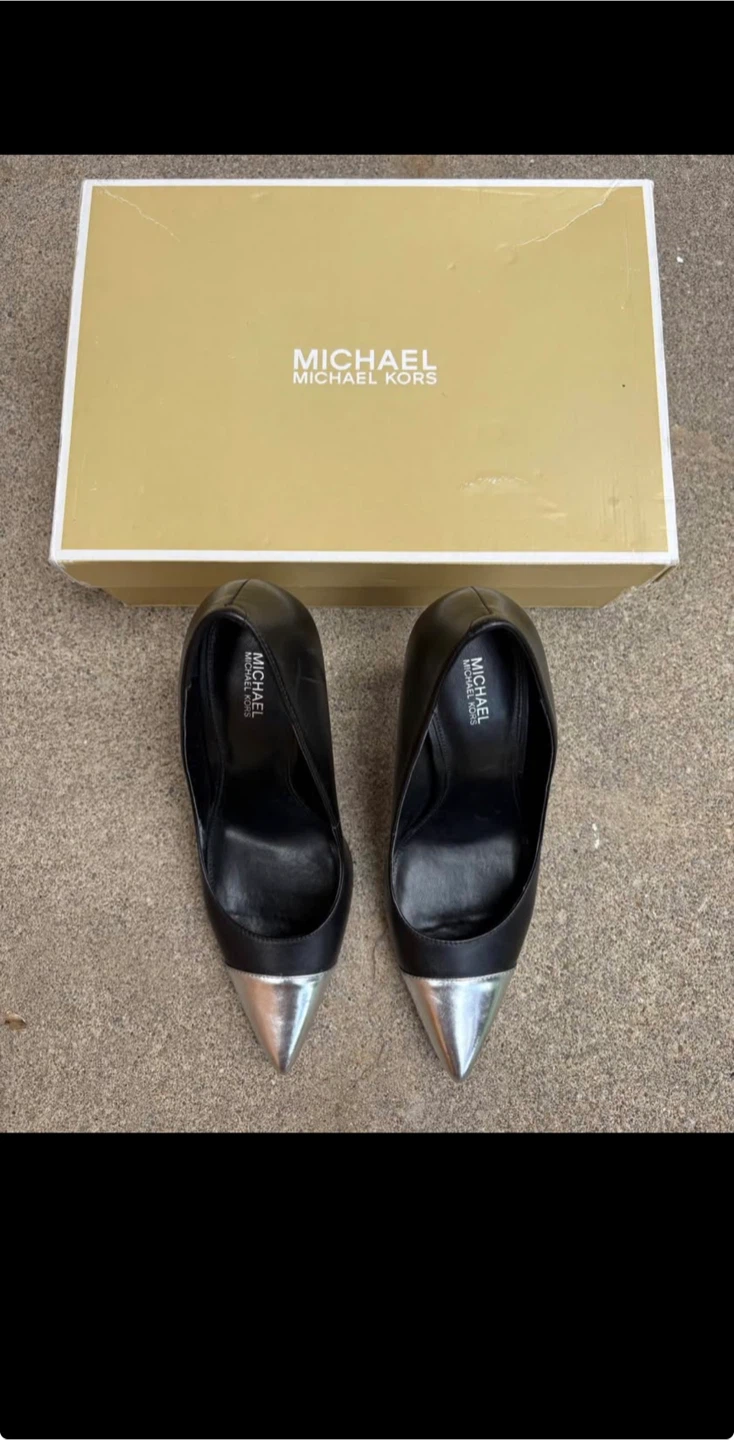 US 8.5 Michael Kors Black Leather Silver Cap Toe Pumps Heels