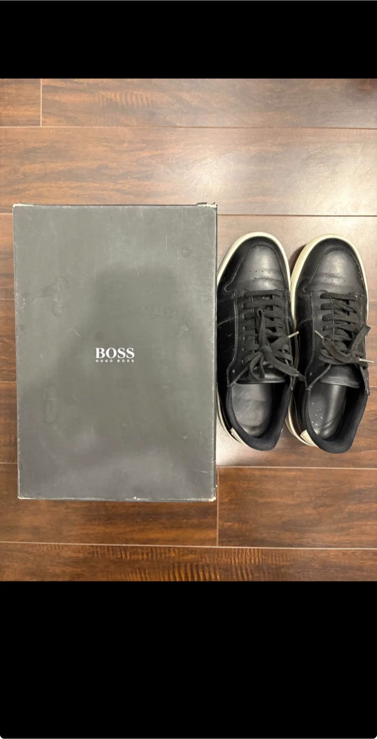 US 9 BOSS Hugo Boss Black Leather Sneakers