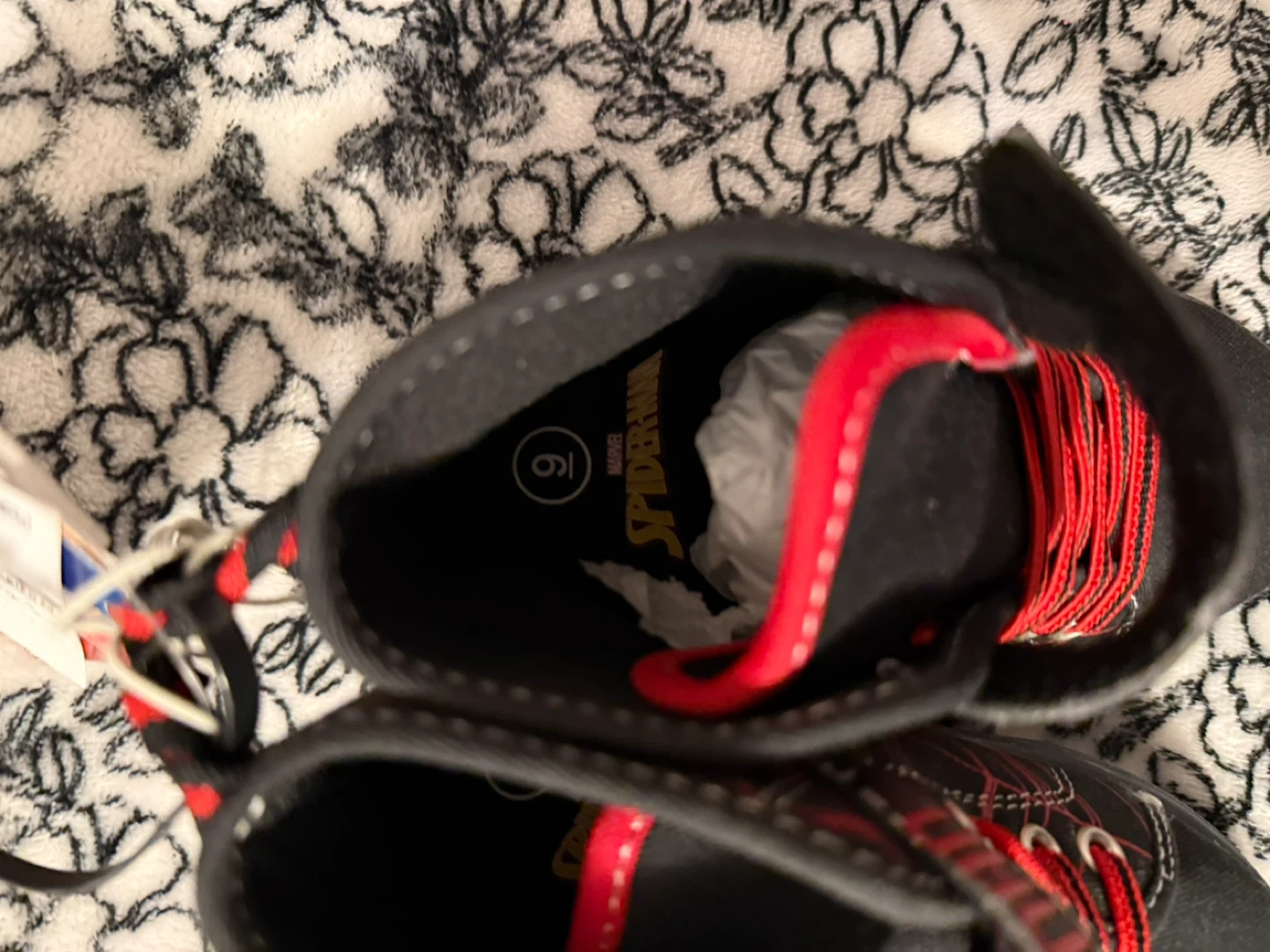 Spider-Man Light-Up Shoes - Toddler Size 1, 6 - photo 3