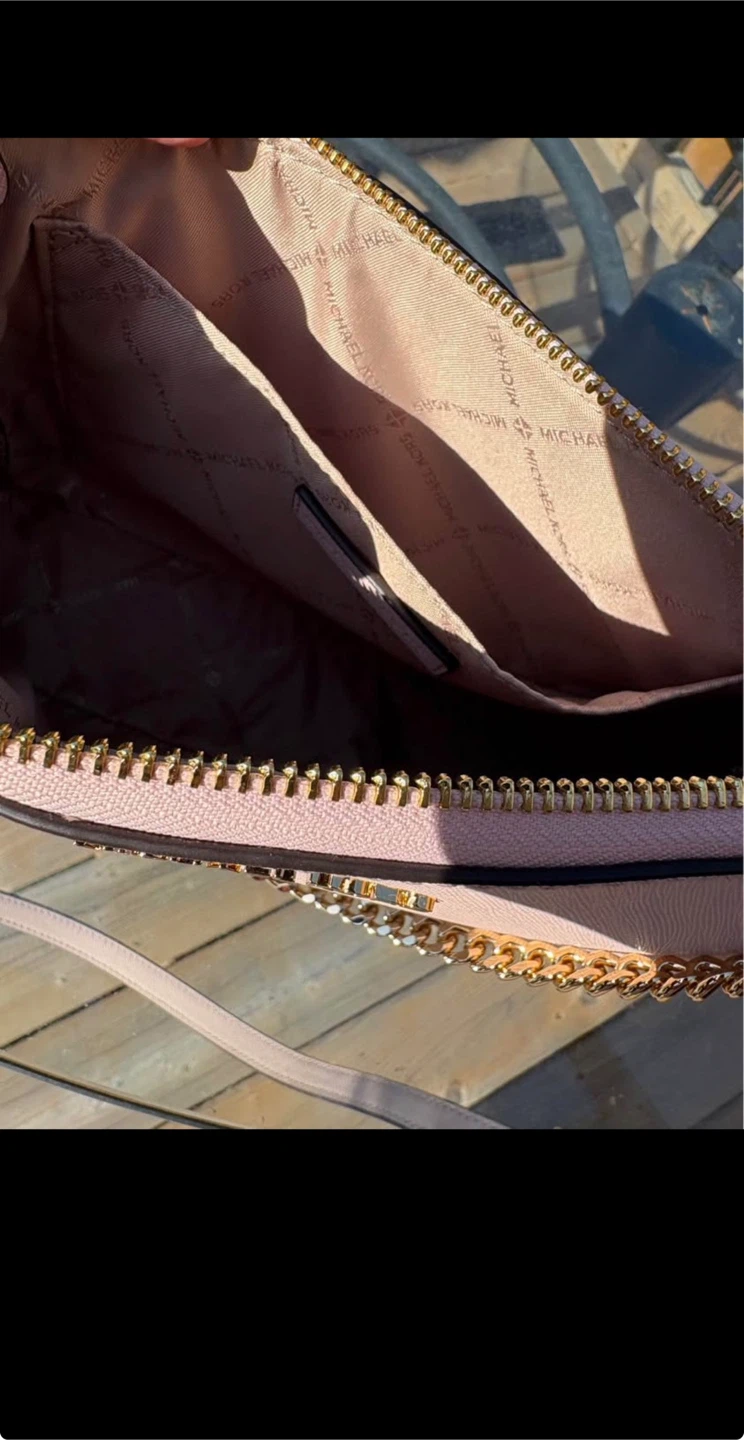 Michael Kors Pale Pink Leather Chain Shoulder Bag - photo 5