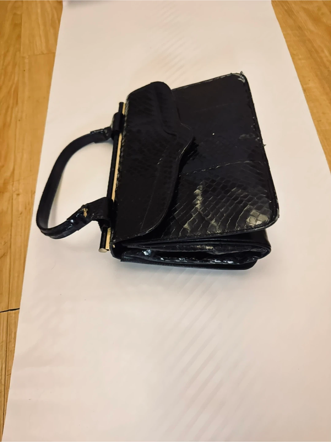 Black snakeskin handbag - photo 2