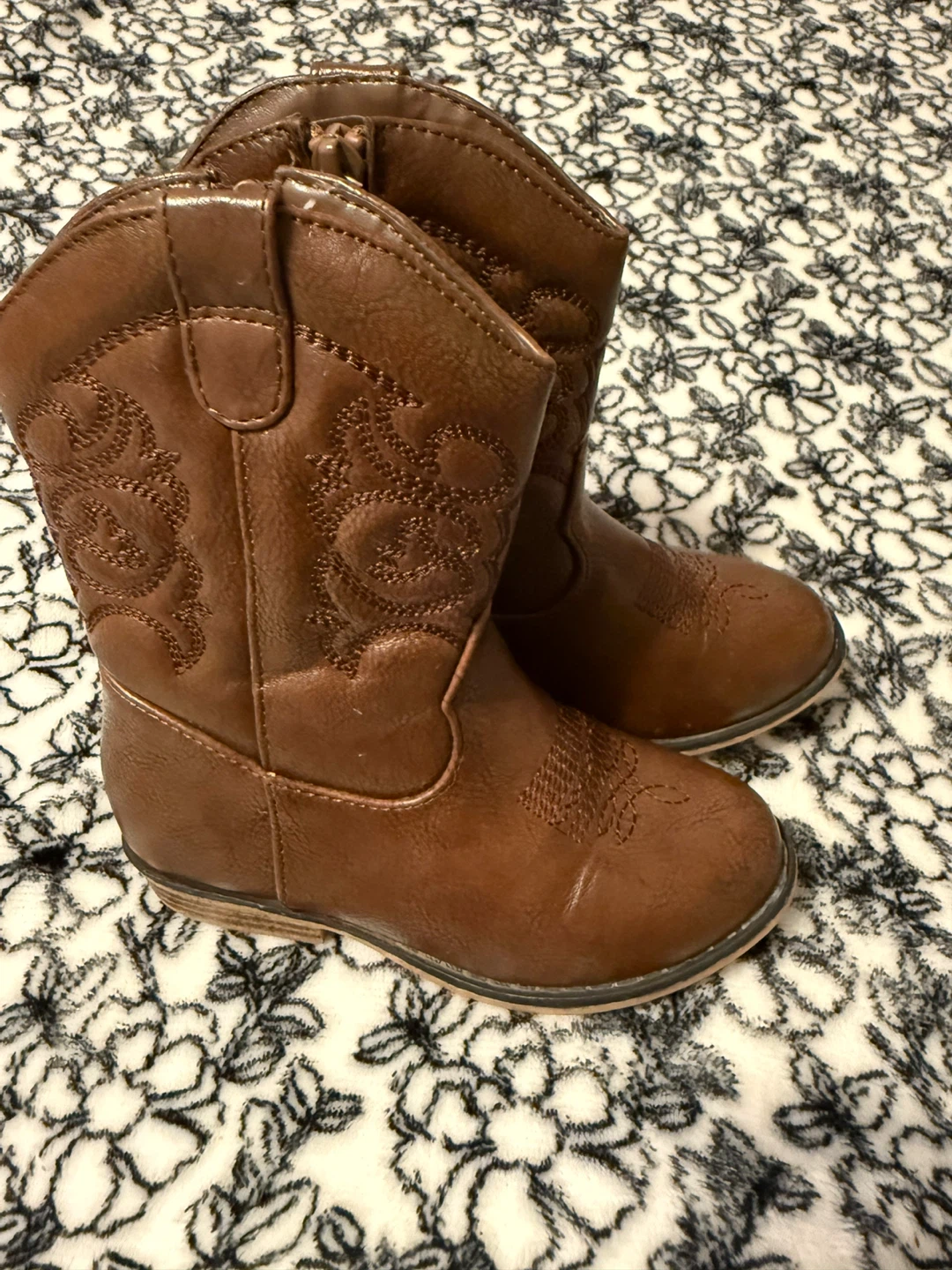 Cat & Jack Brown Cowboy Girls Boots Size 9