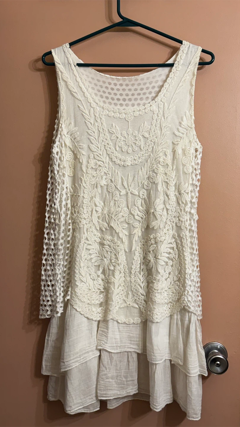 White Lace Tiered Dress (size M) - photo 2