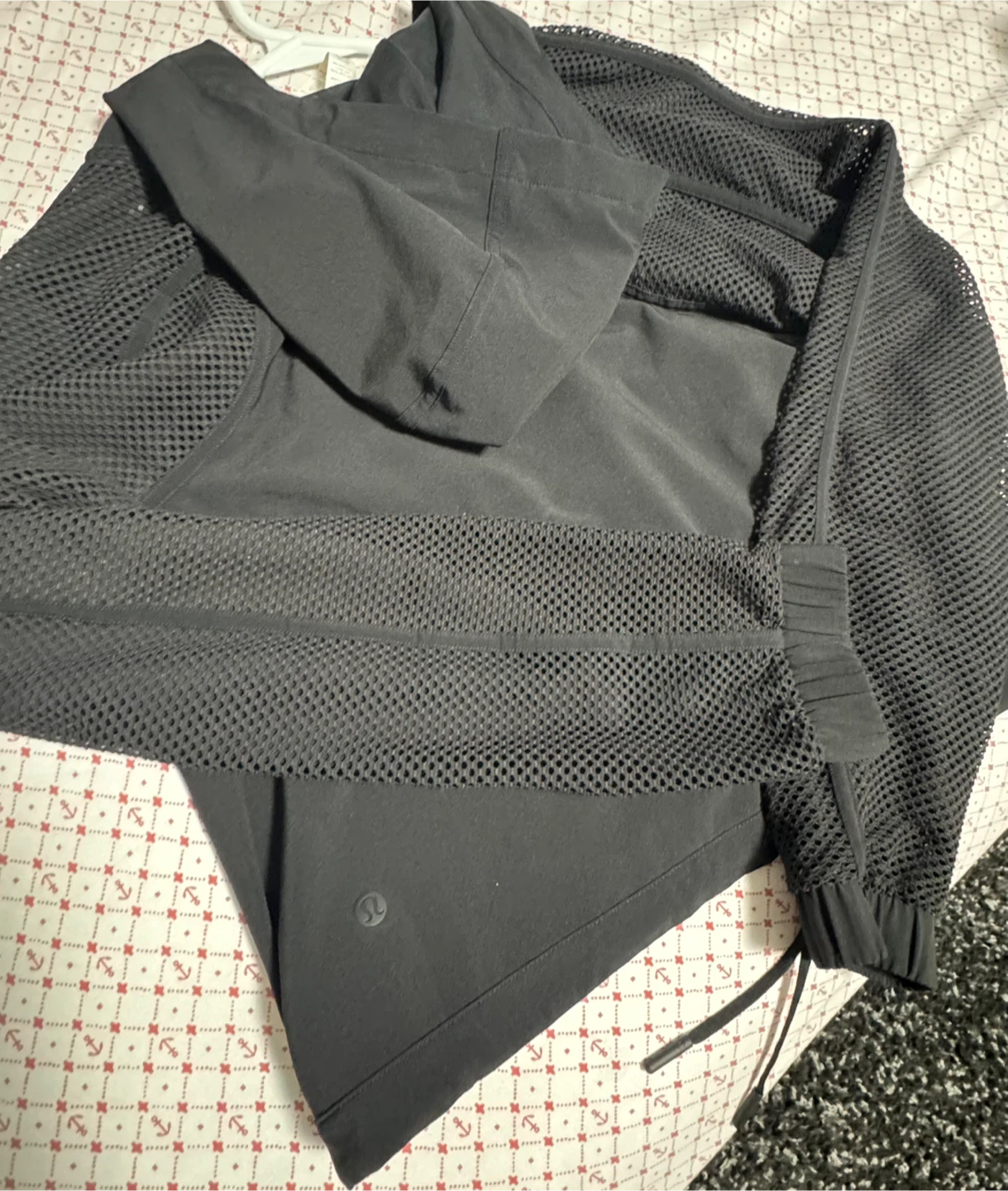 Lululemon Black Mesh Hoodie Size 6 - photo 3